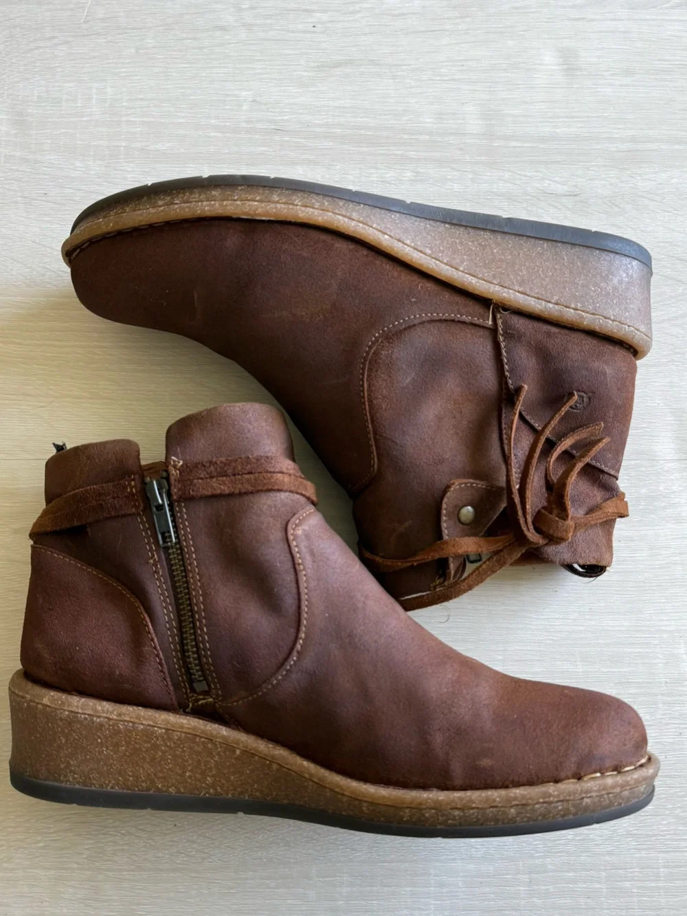 Born Brown Leather Ankle Boots Women’s Wedge Wrap Tie Boho Western Booties